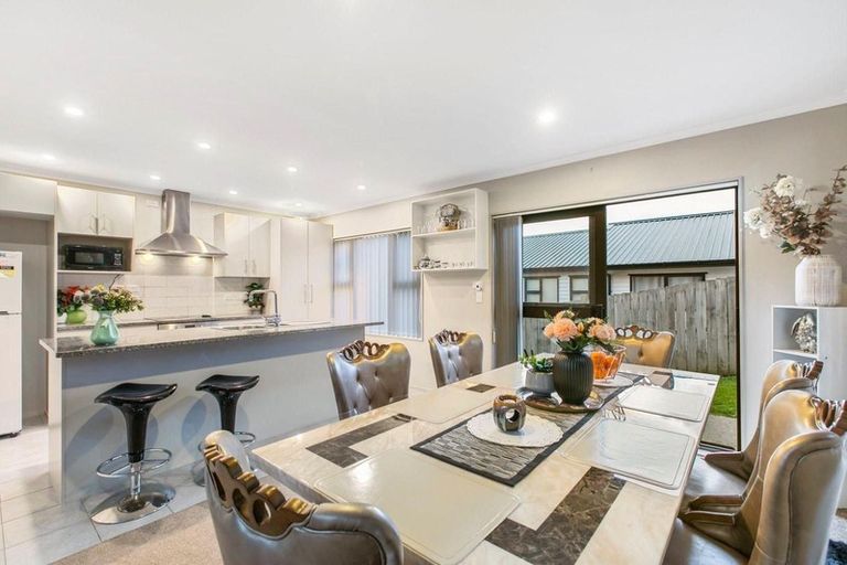 Photo of property in 147 Keri Vista Rise, Papakura, 2110