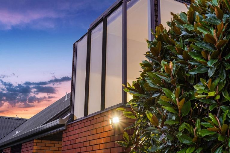 Photo of property in 31 Althorp Place, Avonhead, Christchurch, 8042