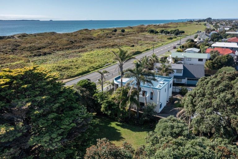 Photo of property in 336 Papamoa Beach Road, Papamoa Beach, Papamoa, 3118