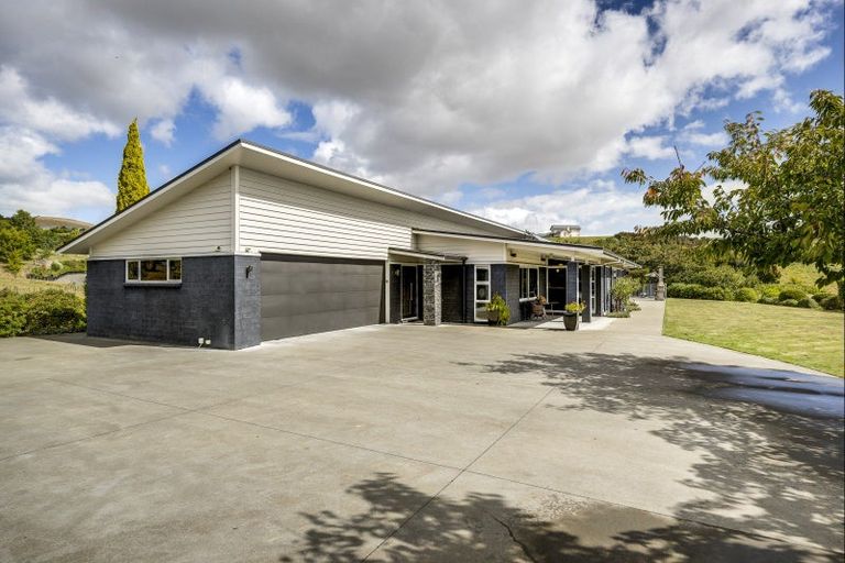 Photo of property in 35 Sandown Lane, Havelock North, 4130