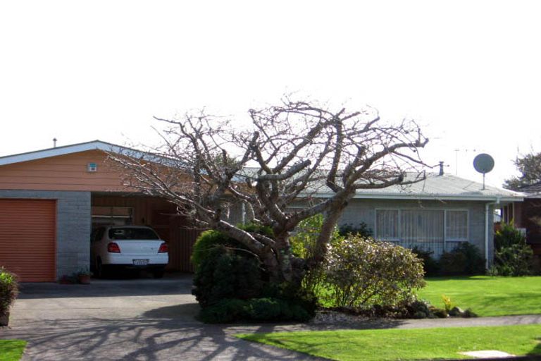 Photo of property in 12 Anaru Place, Awapuni, Palmerston North, 4412