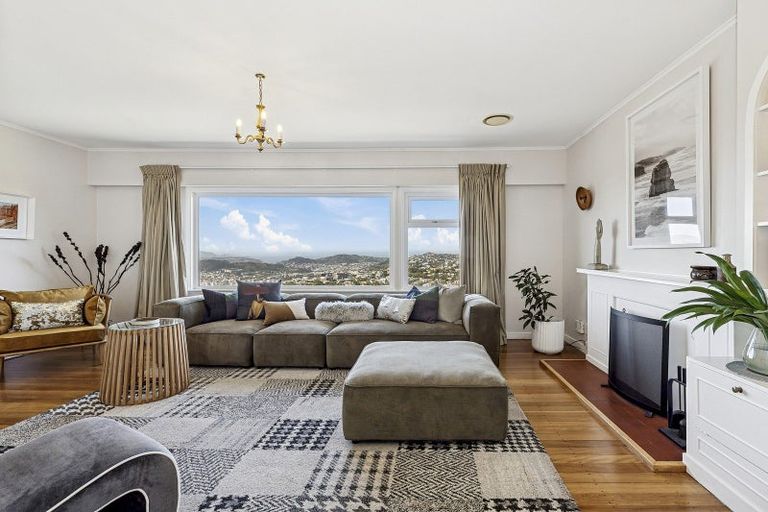 Photo of property in 3 Puketiro Avenue, Northland, Wellington, 6012