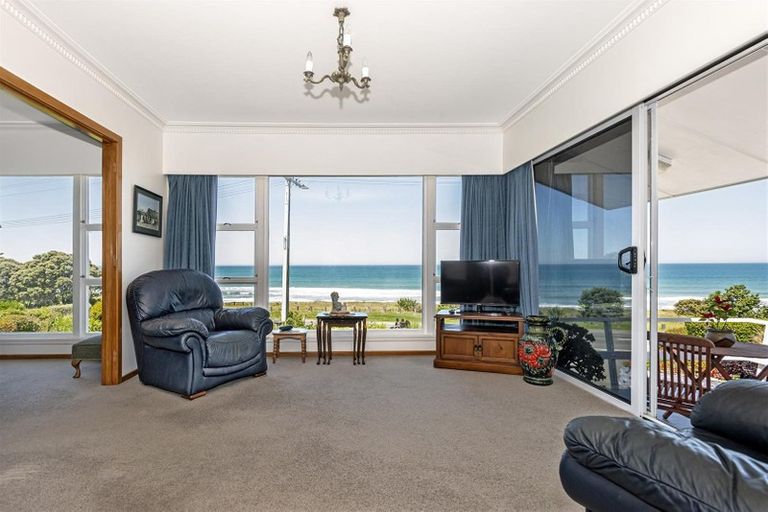 Photo of property in 97 Moana Road, Okitu, Gisborne, 4010