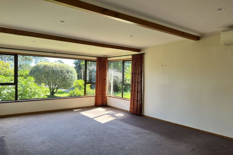 Photo of property in 239 Forrest Hill Road, Forrest Hill, Auckland, 0620