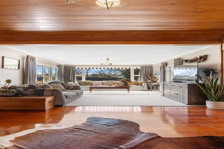 Photo of property in 2 Church Street, Amberley, 7410