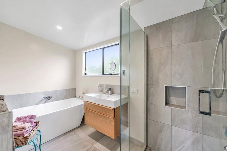 Photo of property in 34 Royleen Street, Casebrook, Christchurch, 8051