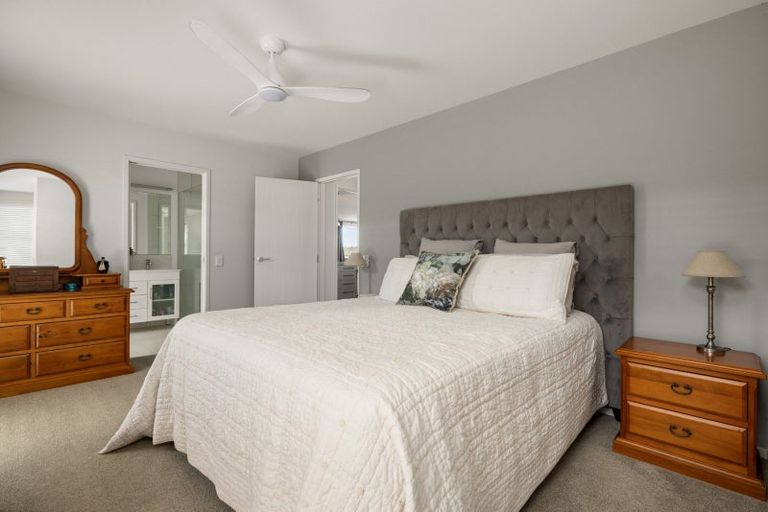 Photo of property in 32 Harbelle Close, Bethlehem, Tauranga, 3110