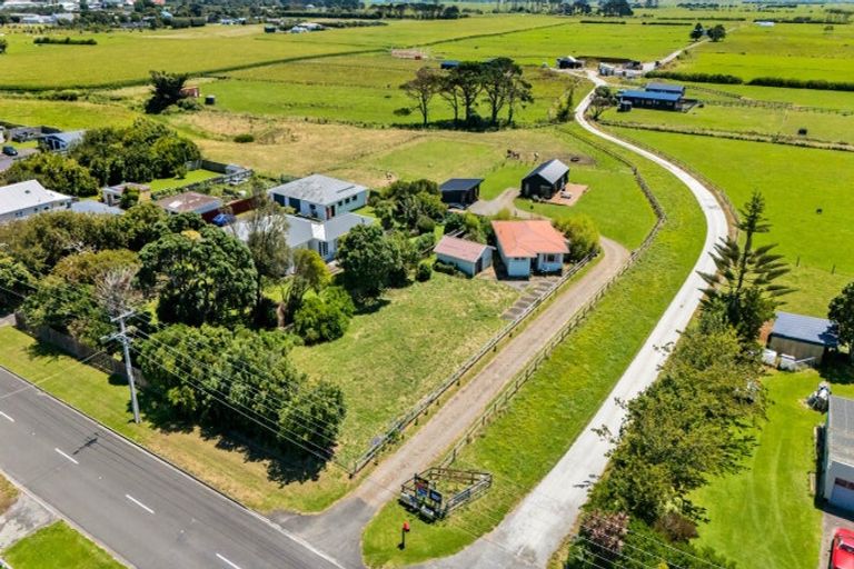 Photo of property in 126 Ihaia Road, Opunake, 4616