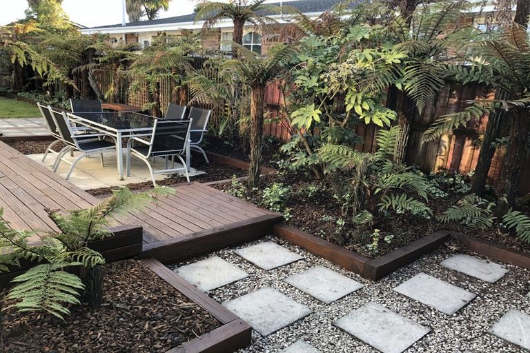 Photo of property in 1/375 Yaldhurst Road, Russley, Christchurch, 8042