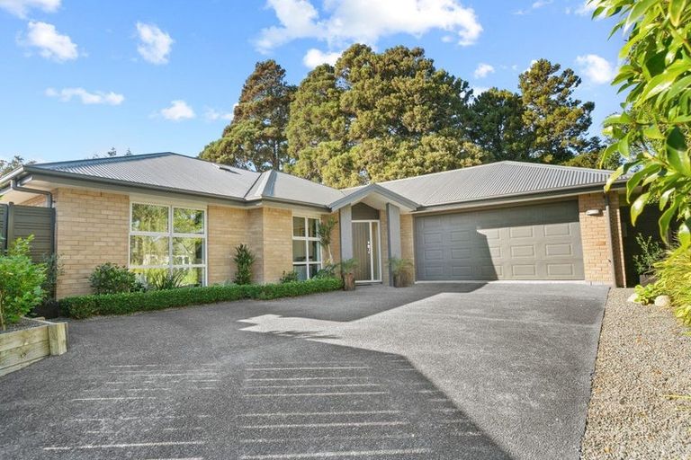 Photo of property in 525e Mangorei Road, Highlands Park, New Plymouth, 4312