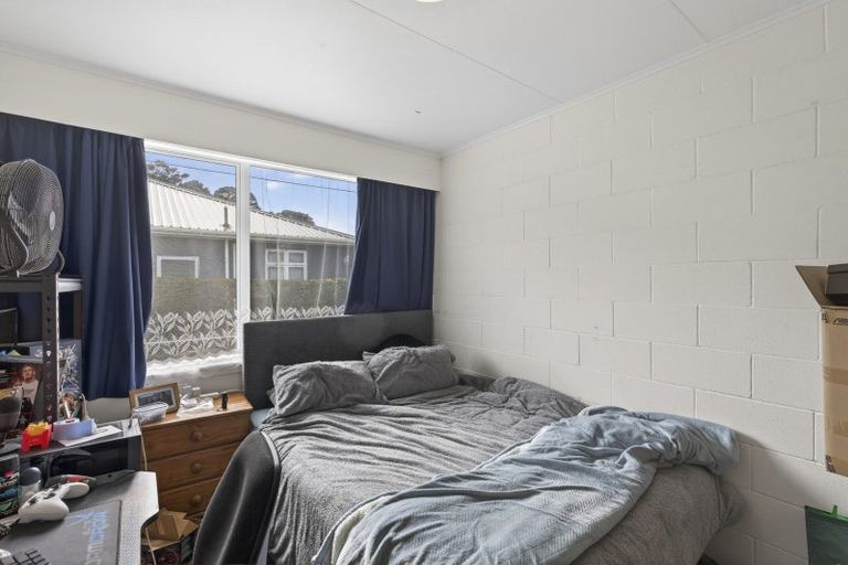 Photo of property in 8 Simons Street, Moturoa, New Plymouth, 4310