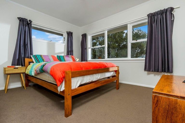 Photo of property in 1/24 Tristram Avenue, Forrest Hill, Auckland, 0620