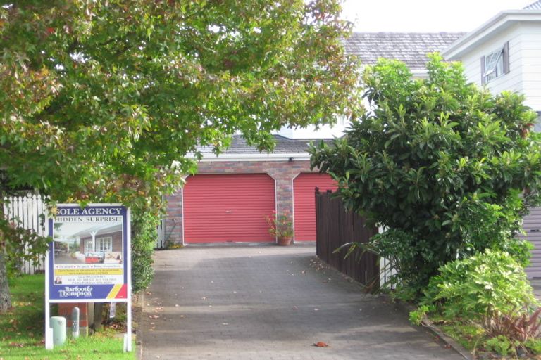 Photo of property in 1/35 Sunderlands Road, Half Moon Bay, Auckland, 2012