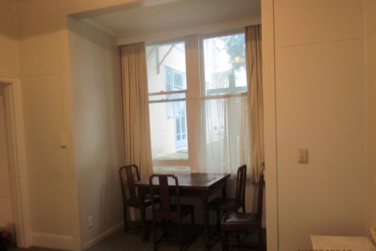 Photo of property in 18 Portland Crescent, Thorndon, Wellington, 6011