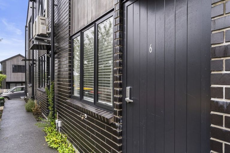 Photo of property in 6/63 Taikata Road, Te Atatu Peninsula, Auckland, 0610