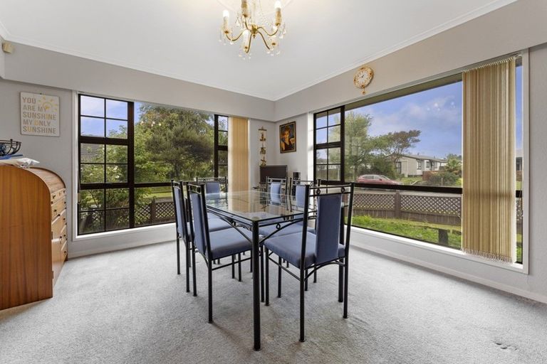 Photo of property in 14 Peter Hall Drive, Kelvin Grove, Palmerston North, 4414