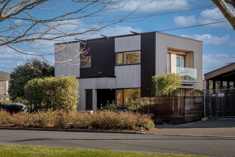 Photo of property in 11 Church Square, Addington, Christchurch, 8024