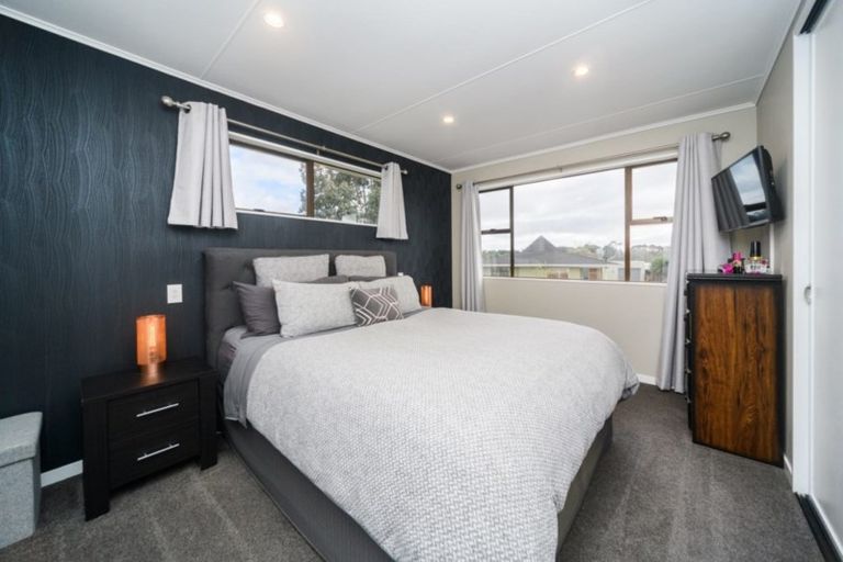 Photo of property in 1 Meads Place, Bulls, 4818