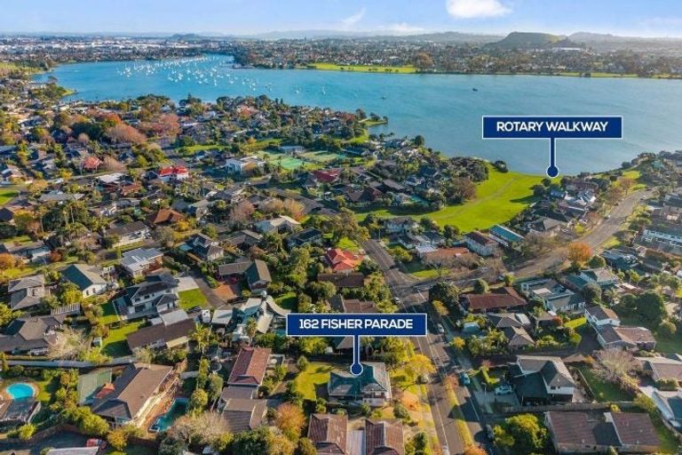 Photo of property in 162 Fisher Parade, Farm Cove, Auckland, 2012