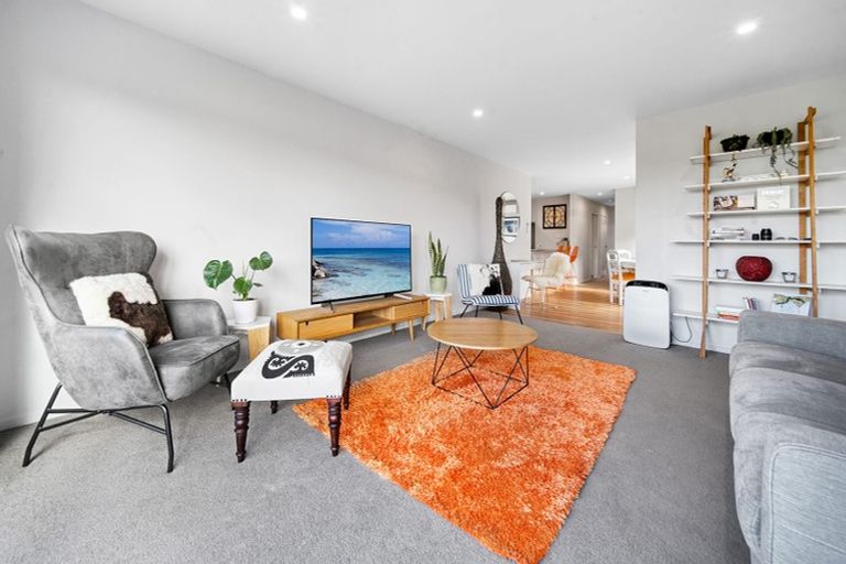 Photo of property in 34 Dignity Street, Papakura, 2110