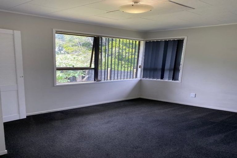 Photo of property in 2 Matua Place, Clendon Park, Auckland, 2103