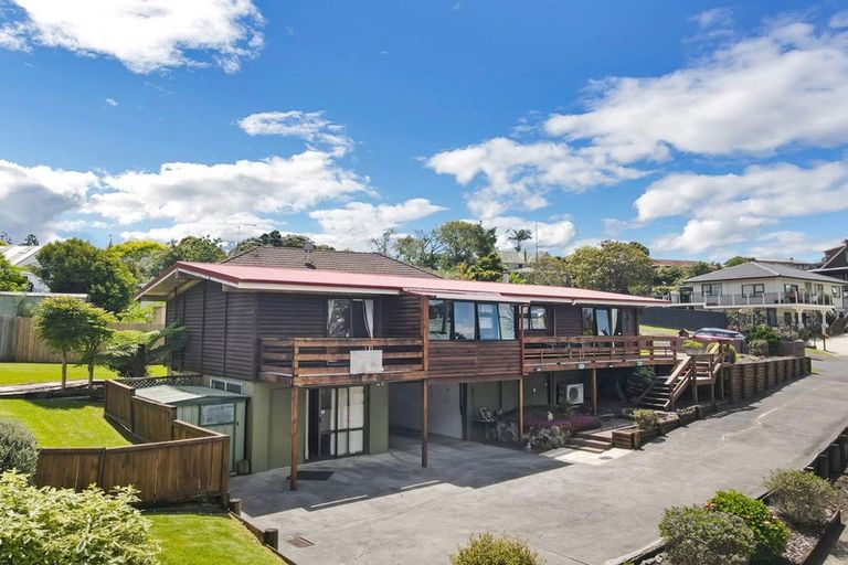 Photo of property in 3 Claret Place, Henderson, Auckland, 0612