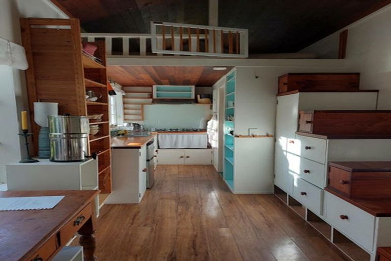 Photo of property in 197 Parker Road, Oratia, Auckland, 0604