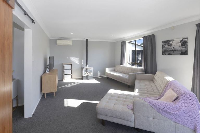 Photo of property in 108 Reynolds Avenue, Bishopdale, Christchurch, 8053