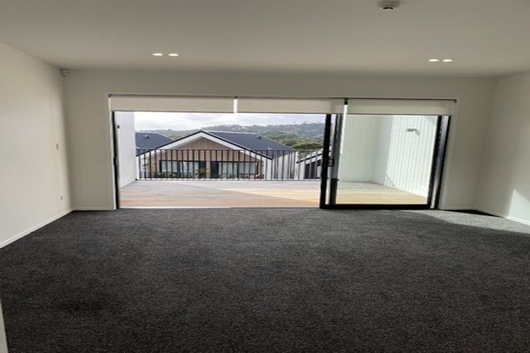 Photo of property in 84 Rangihina Road, Hobsonville, Auckland, 0616