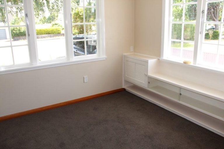 Photo of property in 22 Park Road, West End, Palmerston North, 4412