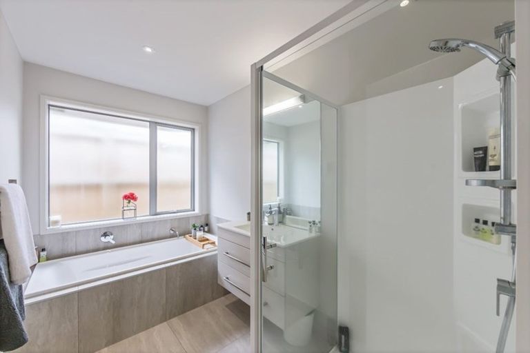 Photo of property in 31 Outlook Terrace, Silverdale, 0932