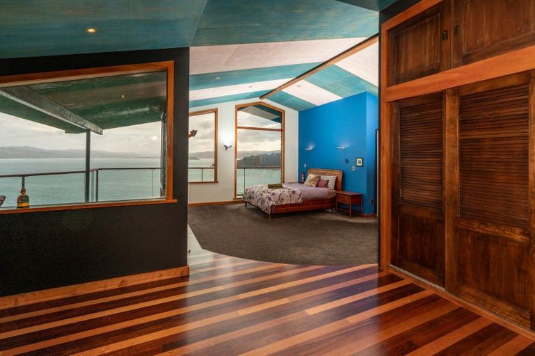 Photo of property in 142 Grafton Road, Roseneath, Wellington, 6011