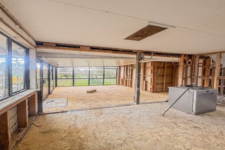 Photo of property in 2 Wimpey Street, Mangere, Auckland, 2022