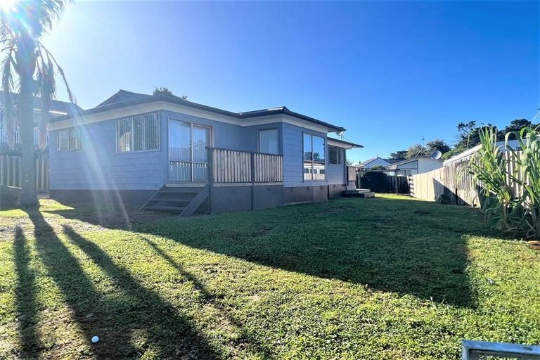Photo of property in 4 Montego Place, Weymouth, Auckland, 2103