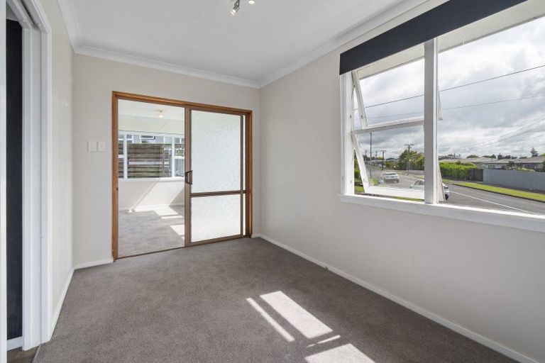 Photo of property in 18 Mcclure Street, Feilding, 4702
