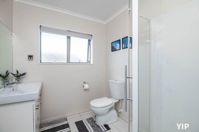 Photo of property in 229 Mark Avenue, Grenada Village, Wellington, 6037