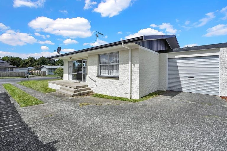 Photo of property in 73 Bremworth Avenue, Dinsdale, Hamilton, 3204