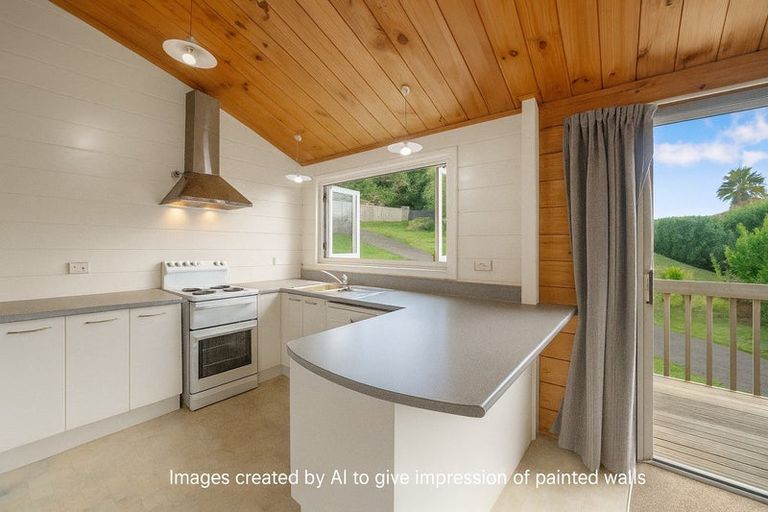 Photo of property in 9 Empressa Heights, Helensville, 0800