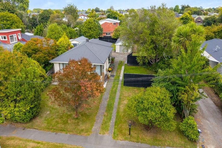 Photo of property in 35 Balrudry Street, Avonhead, Christchurch, 8042