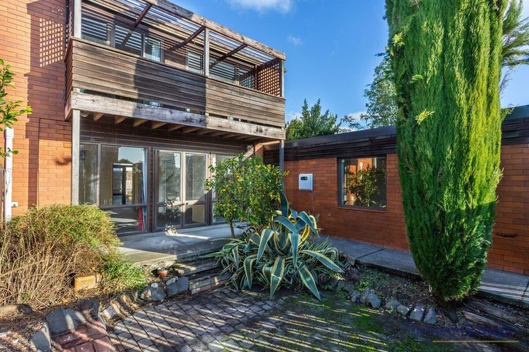 Photo of property in 4/9 Elizabeth Street, Riccarton, Christchurch, 8011