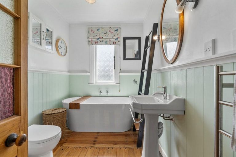 Photo of property in 4 Williams Street, Cambridge, 3434