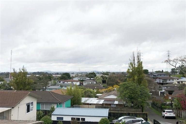 Photo of property in 84 Keegan Drive, Massey, Auckland, 0614