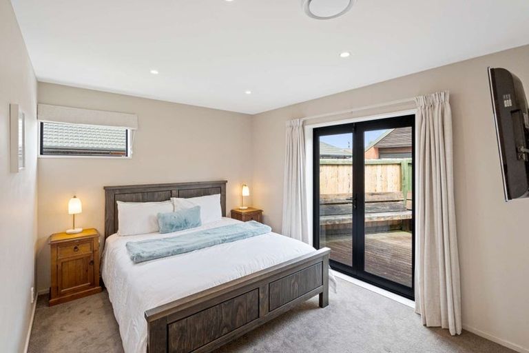 Photo of property in 36 Broadhaven Avenue, Parklands, Christchurch, 8083