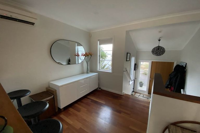 Photo of property in 32 Prospect Terrace, Johnsonville, Wellington, 6037