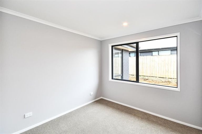 Photo of property in 5 Kenehi Road, Karaka, 2124