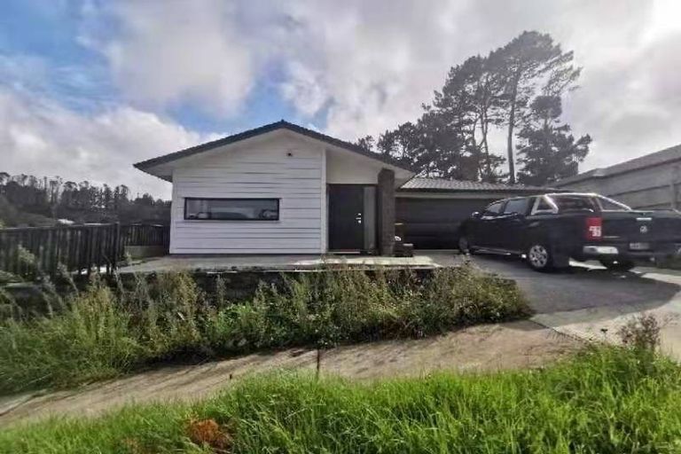Photo of property in 7 Kaimai Avenue, Massey, Auckland, 0614