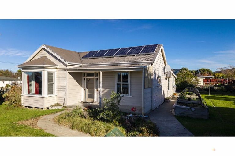 Photo of property in 49 High Street, Waimate, 7924