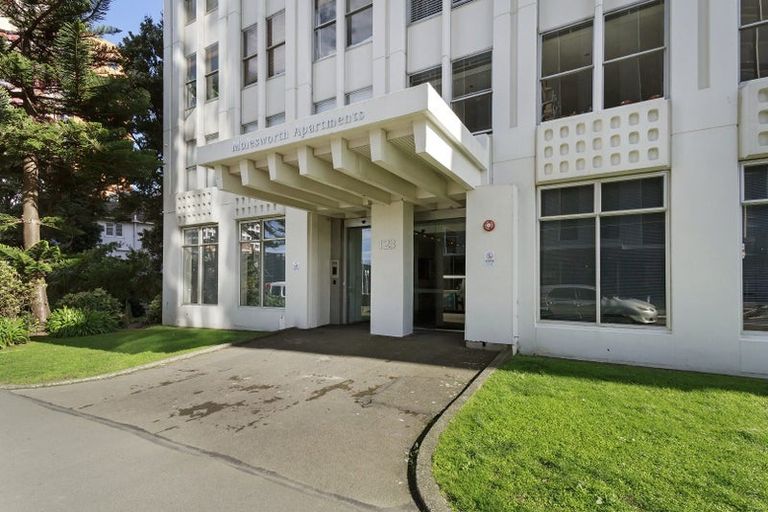 Photo of property in 5c/123 Molesworth Street, Thorndon, Wellington, 6011
