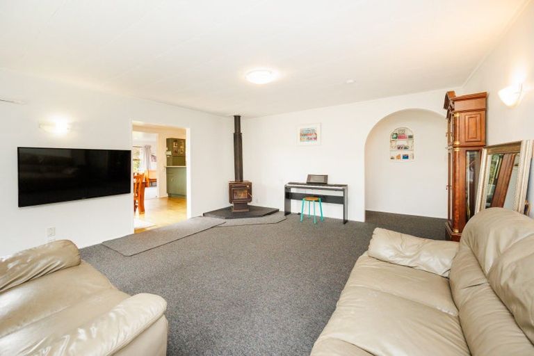 Photo of property in 23 Eyre Road, Linton, Palmerston North, 4472