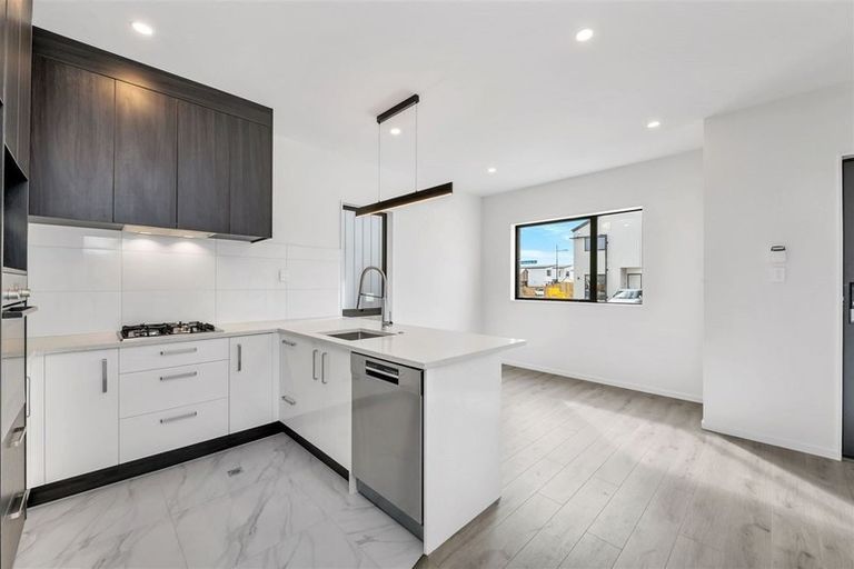 Photo of property in 55 Kairakau Street, Papakura, 2110